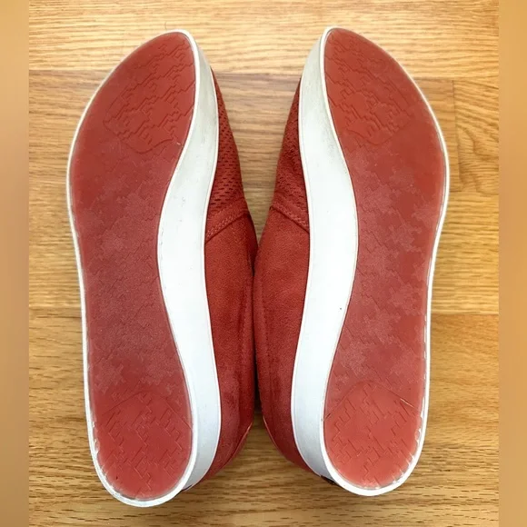 Dr. Scholl's Madison Sneaker, Size 9, Fuchsia Pink - Picture 2 of 5